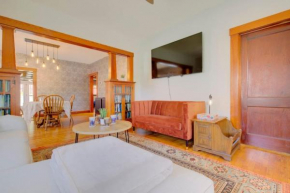 The Charming Bungalow 2BD 1BTH